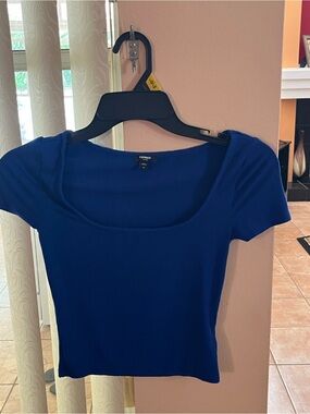 Express Scoop Neck Ribbed Crop Top - Blue